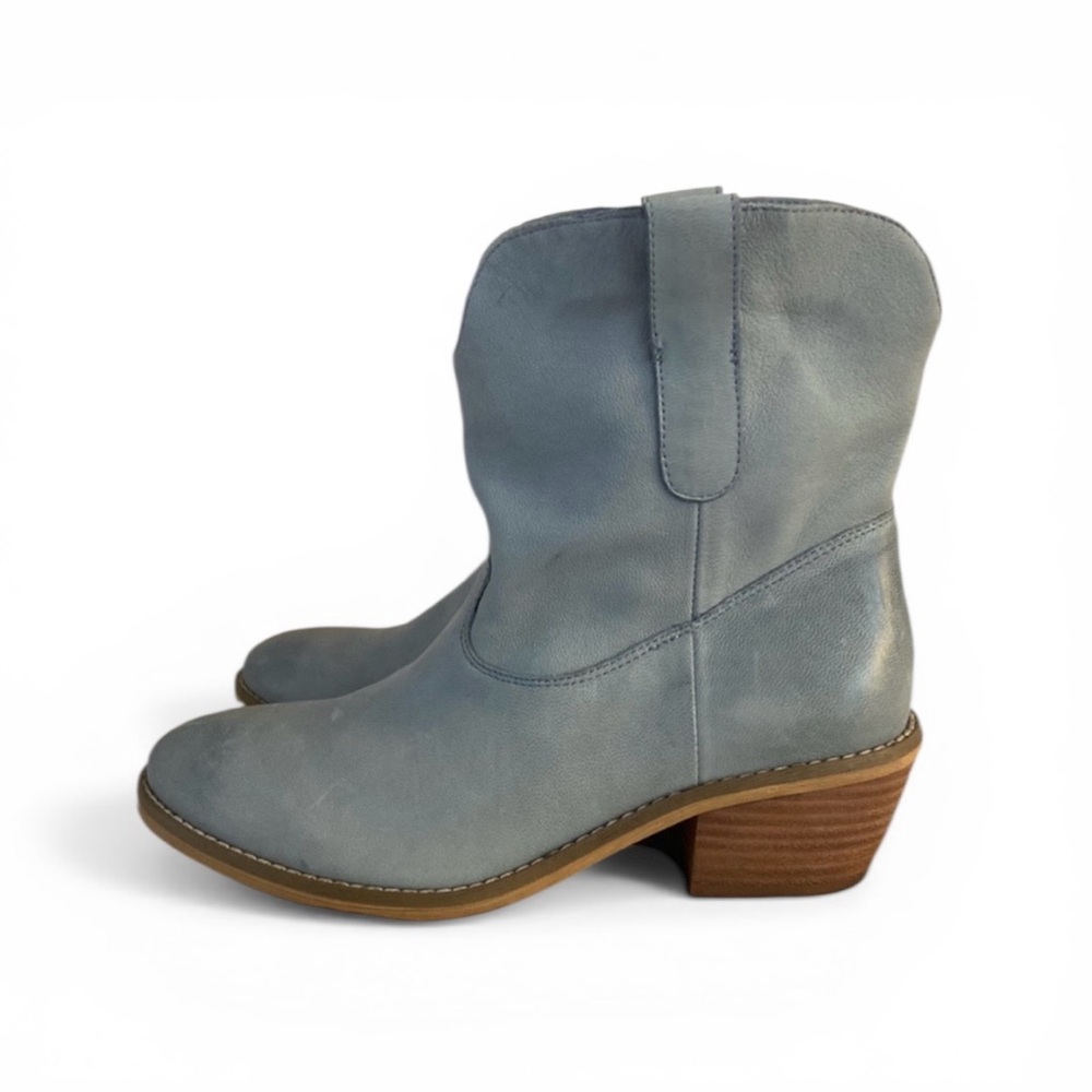 RARE Crown Vintage Light Blue Leather Western Ankle Booties Boho Cowboy Boots